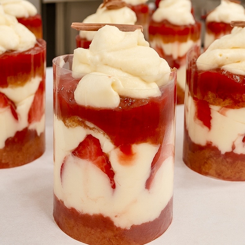 Strawberry Shortcake (Mini) view 2